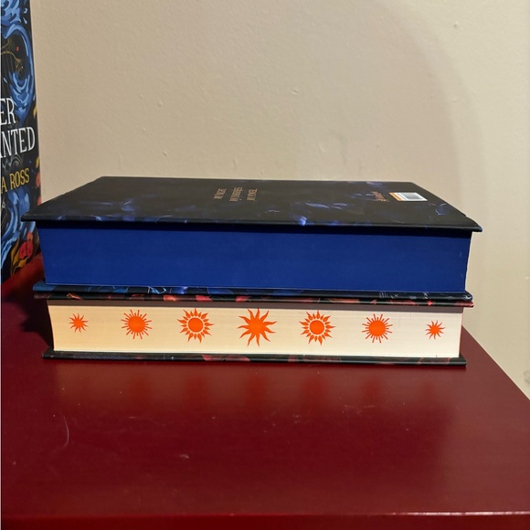 Fairyloot edition of these hollow vowels and these twisted bonds - Picture 3 of 11